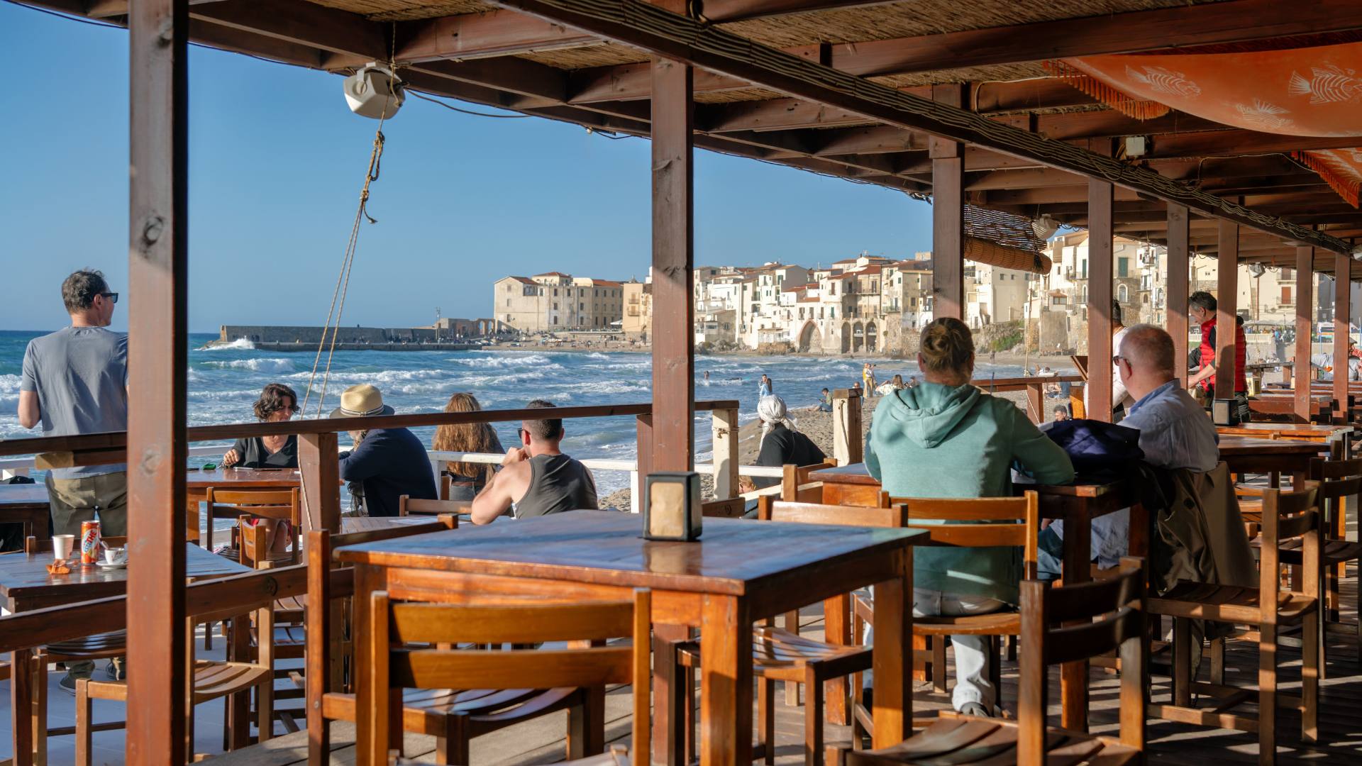 Westliches Ende des Stadtstrands Spiaggia del Porto Vecchio